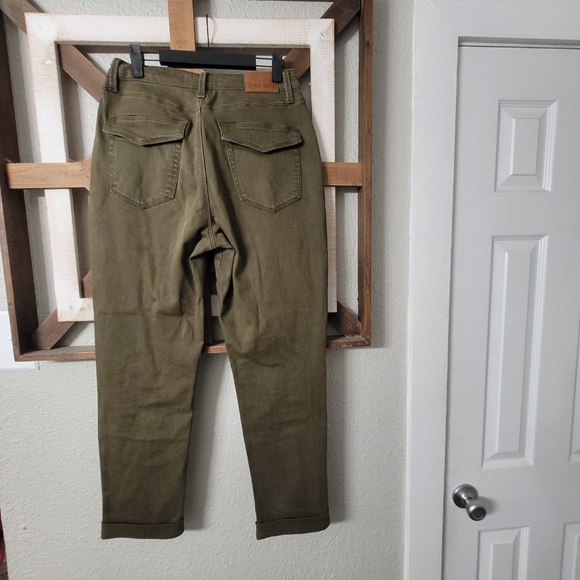 Judy Blue High Rise Green Cuffed Jeans - Picture 2 of 3